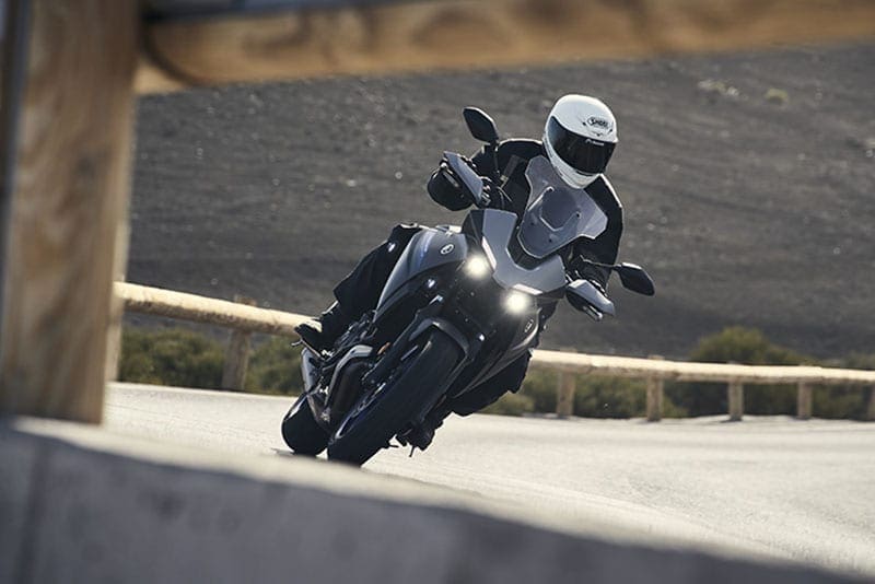 Yamaha Tracer 700 driving