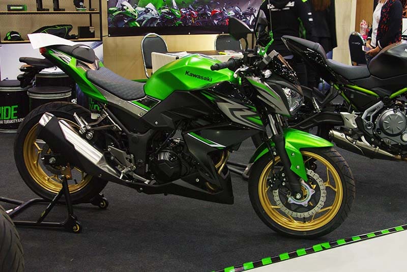 Kawasaki z300 motorbike